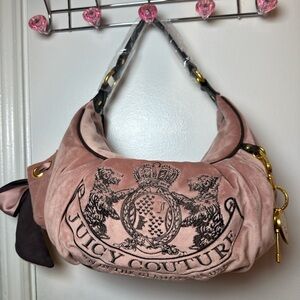 Viral NWT Juicy Couture Blush Hobo Bag